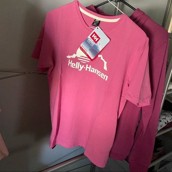 Brand new size 16 Girls Helly Hansen T-shirt - Picture 2 of 8